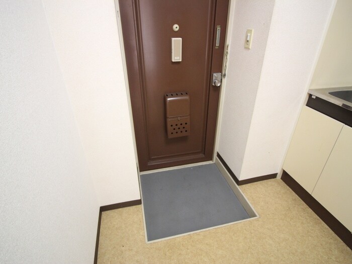 物件内観写真19　(玄関)