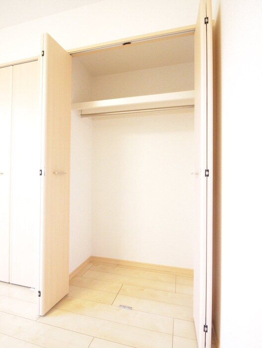 物件内観写真15　(収納)