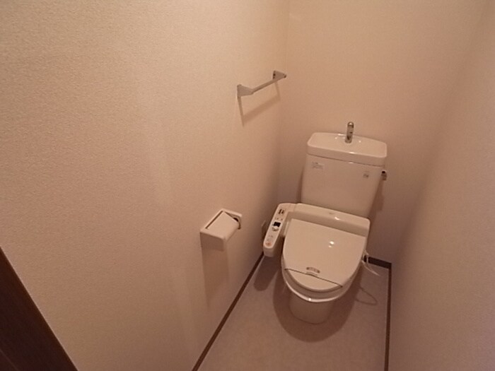 物件内観写真6　(トイレ)