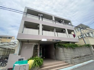 スラン７６外観写真