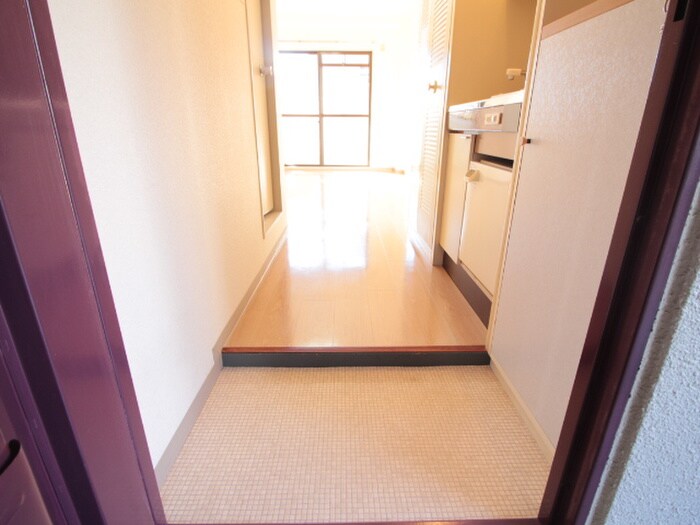 物件内観写真17　(玄関)