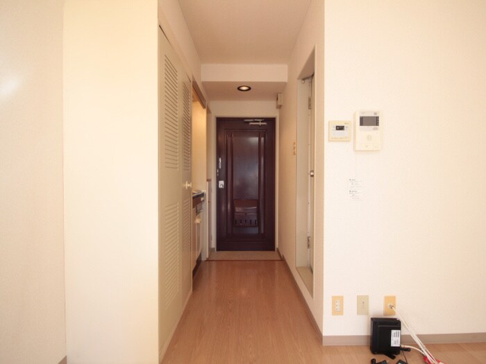 物件内観写真19　(廊下)
