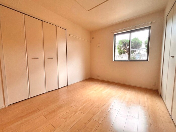 物件内観写真12　(居室)