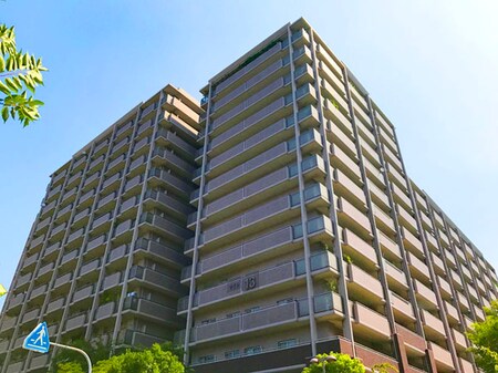 淀川ﾘﾊﾞｰｻｲﾄﾞﾀｳﾝさくら13番館外観写真