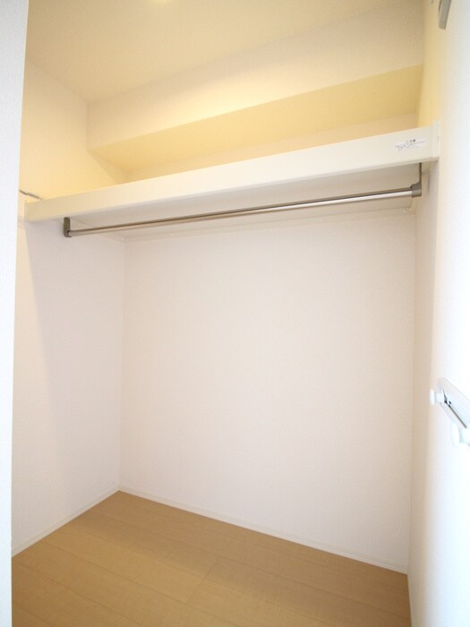 物件内観写真18　(収納)