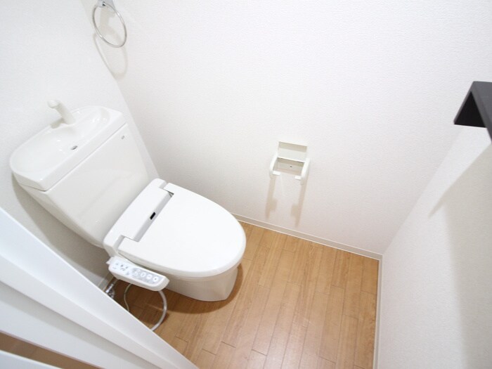 物件内観写真12　(トイレ)