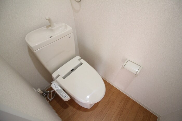 物件内観写真14　(トイレ)