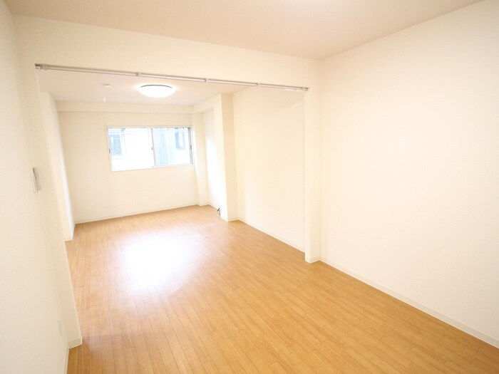 物件内観写真14　(居室)