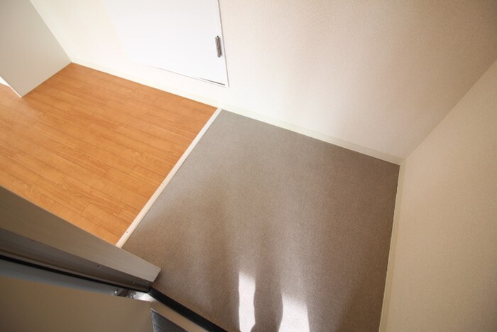 物件内観写真18　(玄関)