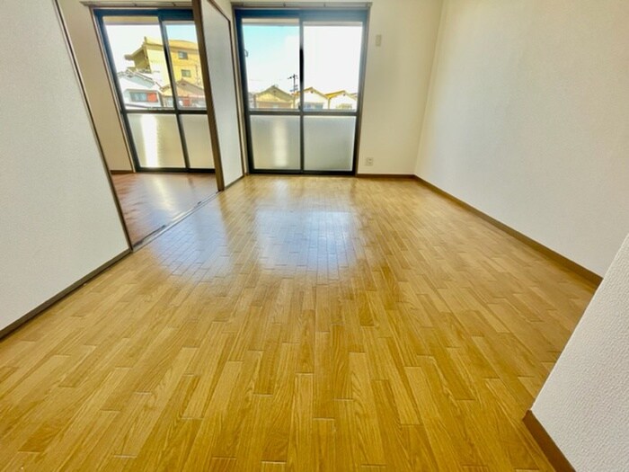 物件内観写真10　(居室)