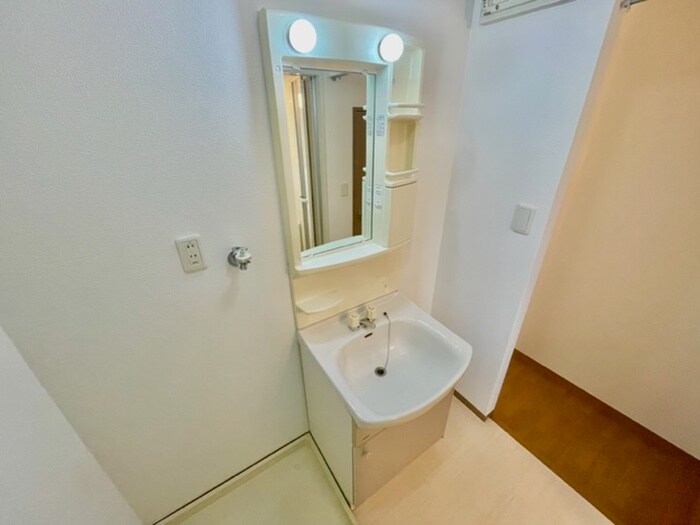 物件内観写真14　(洗面)