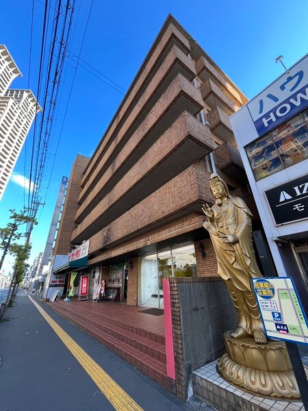 エルベ楠葉コ－ト外観写真