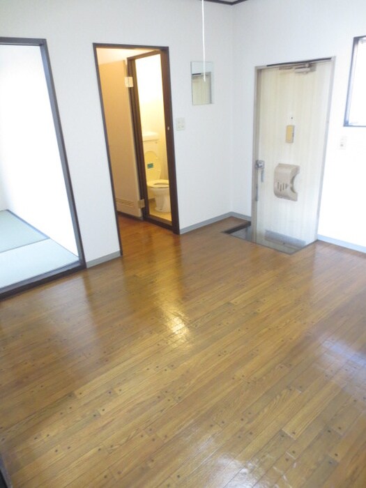 物件内観写真9　(居室)