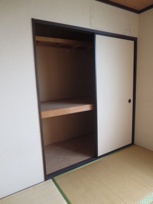 物件内観写真11　(収納)