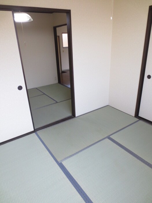 物件内観写真12　(居室)