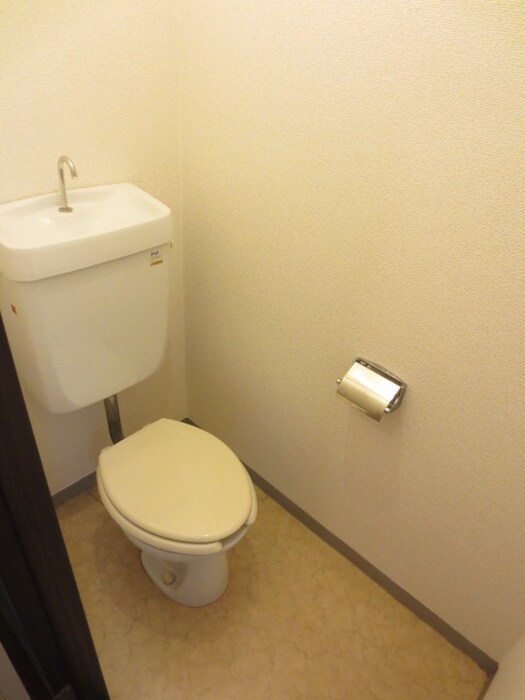 物件内観写真15　(トイレ)