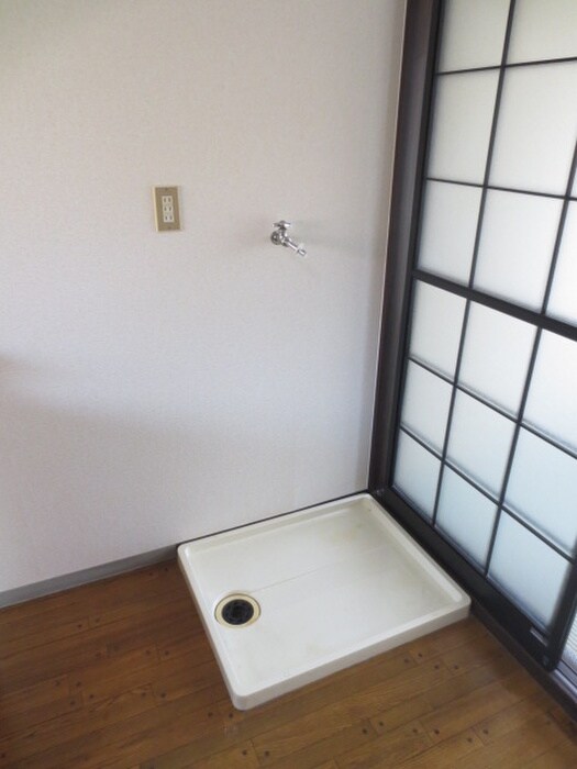 物件内観写真20　(洗濯機置場)