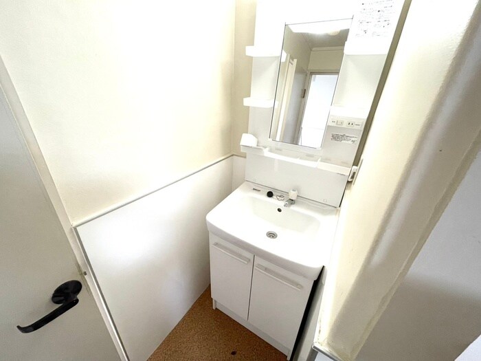 物件内観写真10　(洗面)