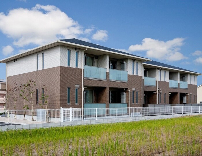 物件外観写真1　(外観写真)