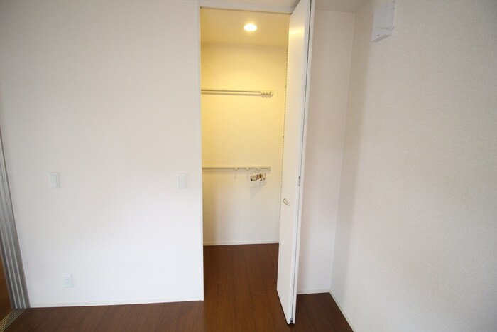 物件内観写真14　(収納)