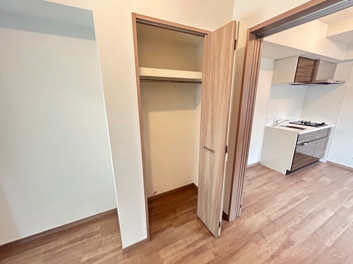 物件内観写真10　(収納)