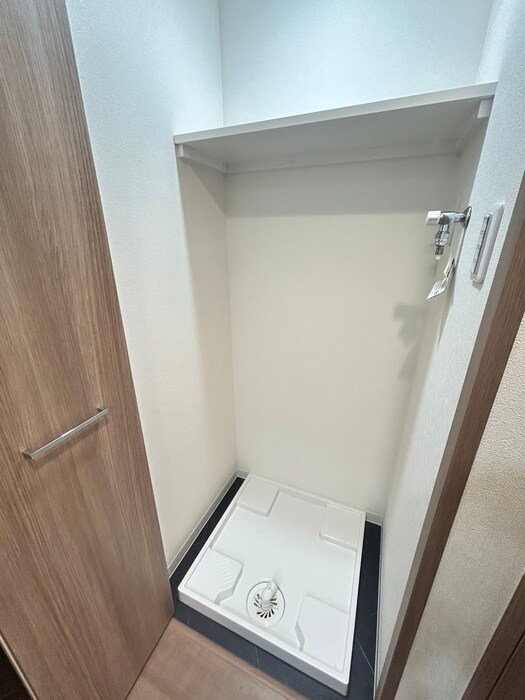 物件内観写真17　(洗濯機置場)