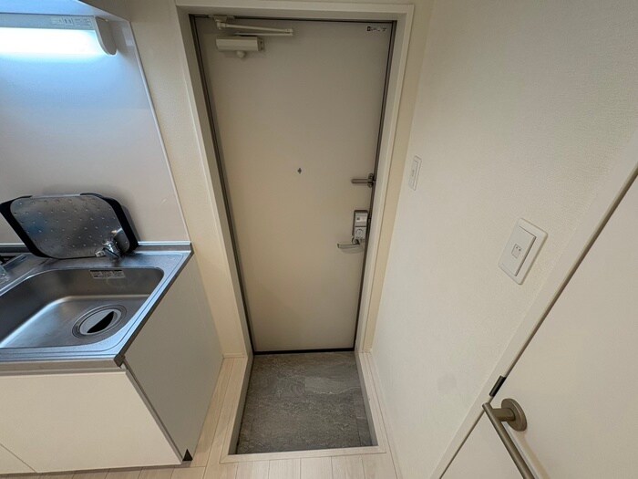 物件内観写真17　(玄関)