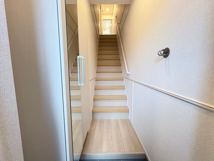 物件内観写真16　(廊下)