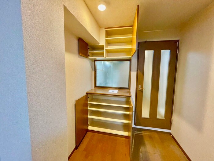 物件内観写真18　(収納)