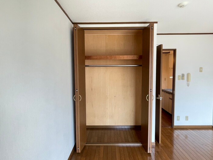 物件内観写真13　(収納)