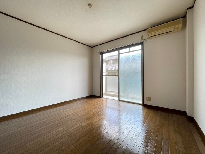 物件内観写真18　(居室)