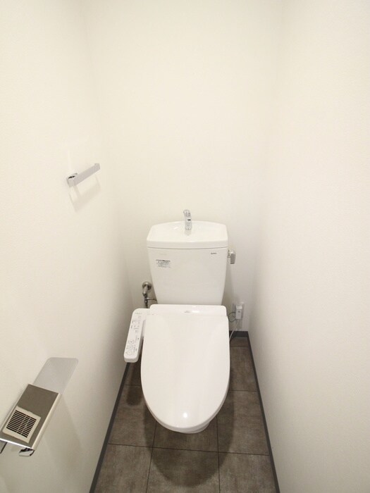 物件内観写真10　(トイレ)