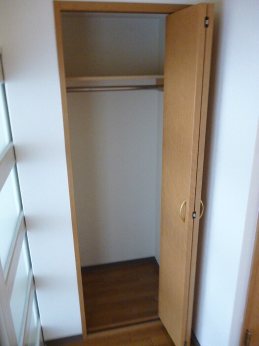 物件内観写真13　(収納)