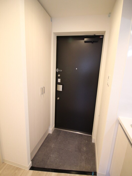 物件内観写真21　(玄関)
