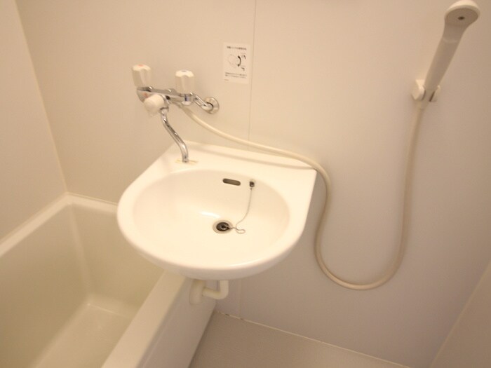 物件内観写真10　(洗面)