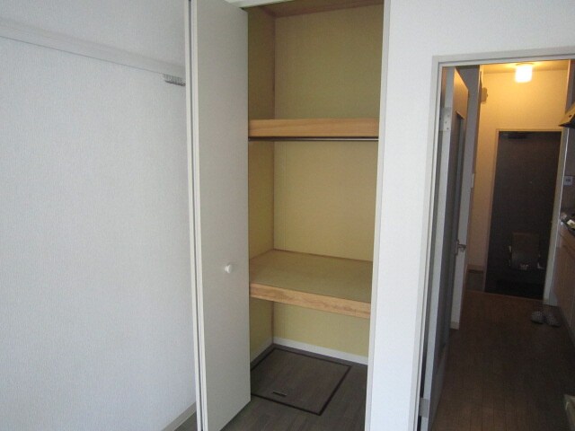物件内観写真14　(収納)