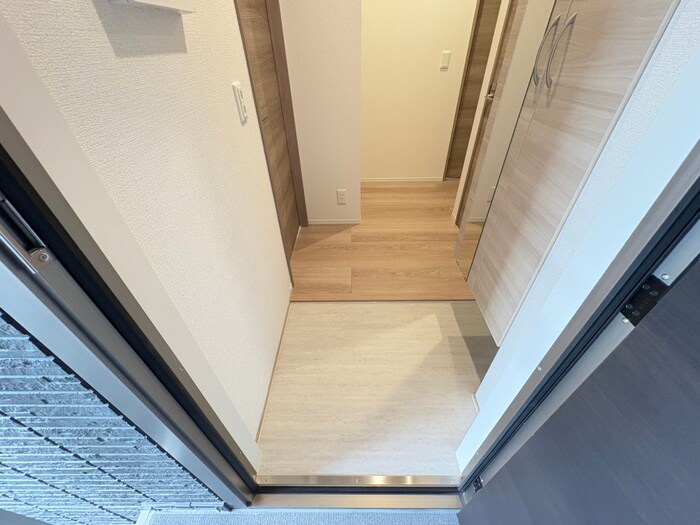 物件内観写真15　(玄関)