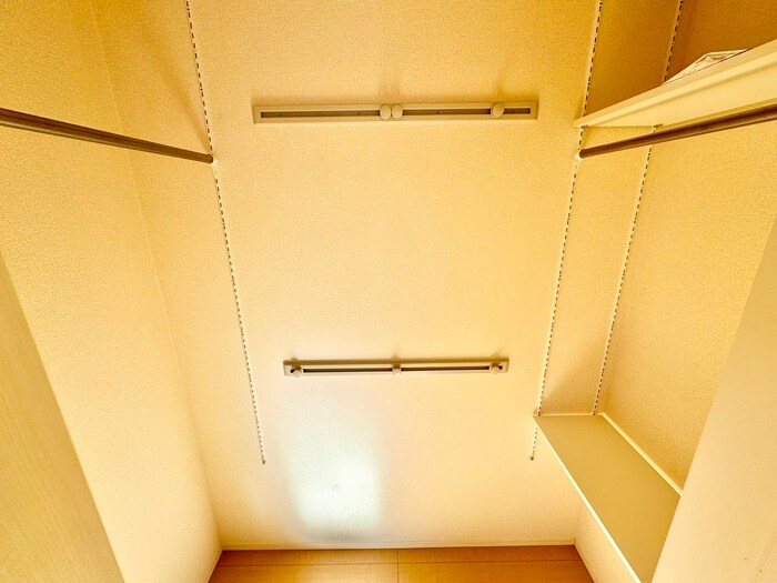 物件内観写真12　(収納)