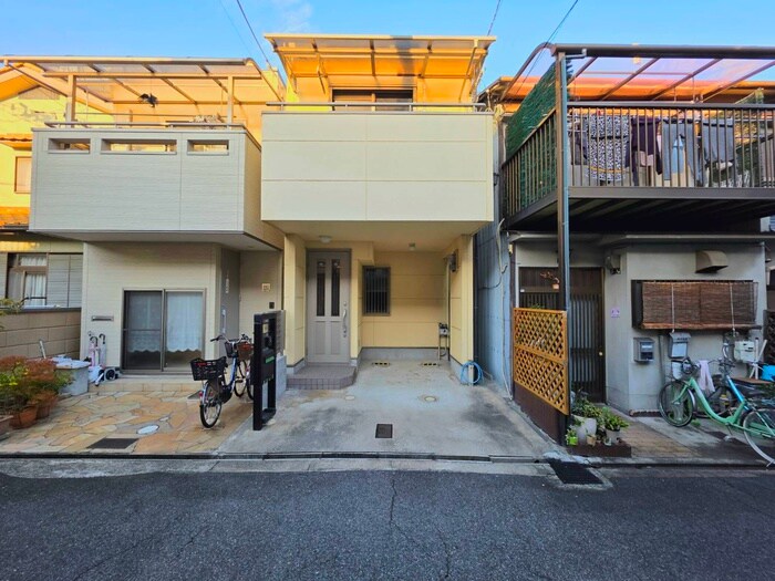 物件外観写真1　(外観写真)