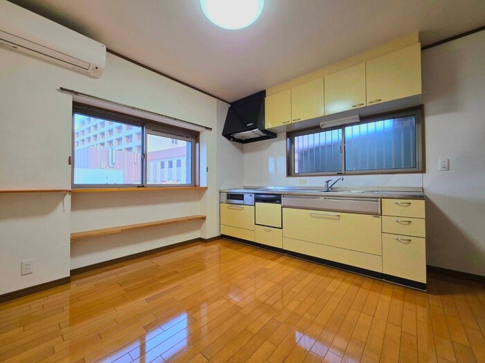 物件内観写真6　(居室)