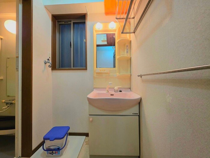 物件内観写真8　(洗面)