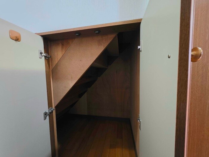 物件内観写真16　(収納)