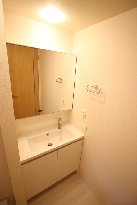 物件内観写真11　(洗面)