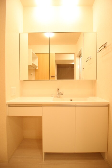 物件内観写真11　(洗面)