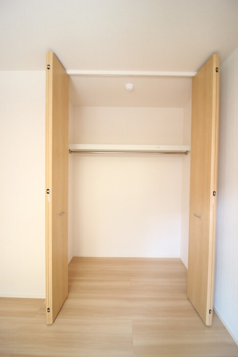 物件内観写真13　(収納)