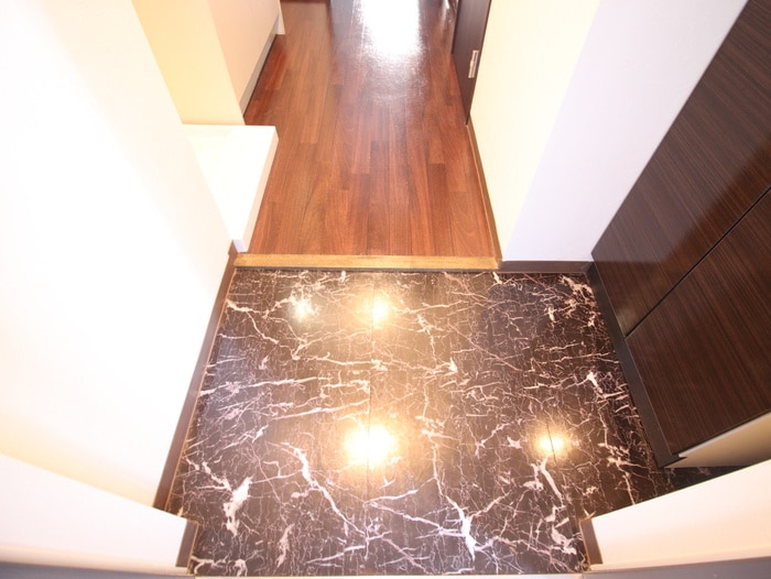 物件内観写真14　(玄関)