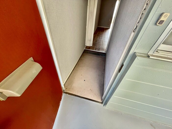 物件内観写真18　(玄関)