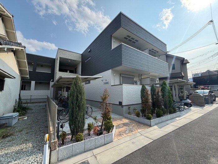 物件外観写真2　(外観写真)