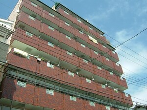 レアレア放出２１番館外観写真