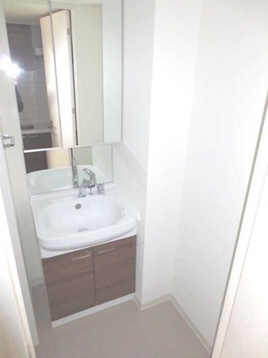 物件内観写真9　(洗面)